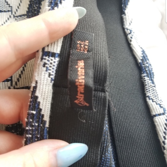 Asymmetrical mini skirt - Picture 3 of 3